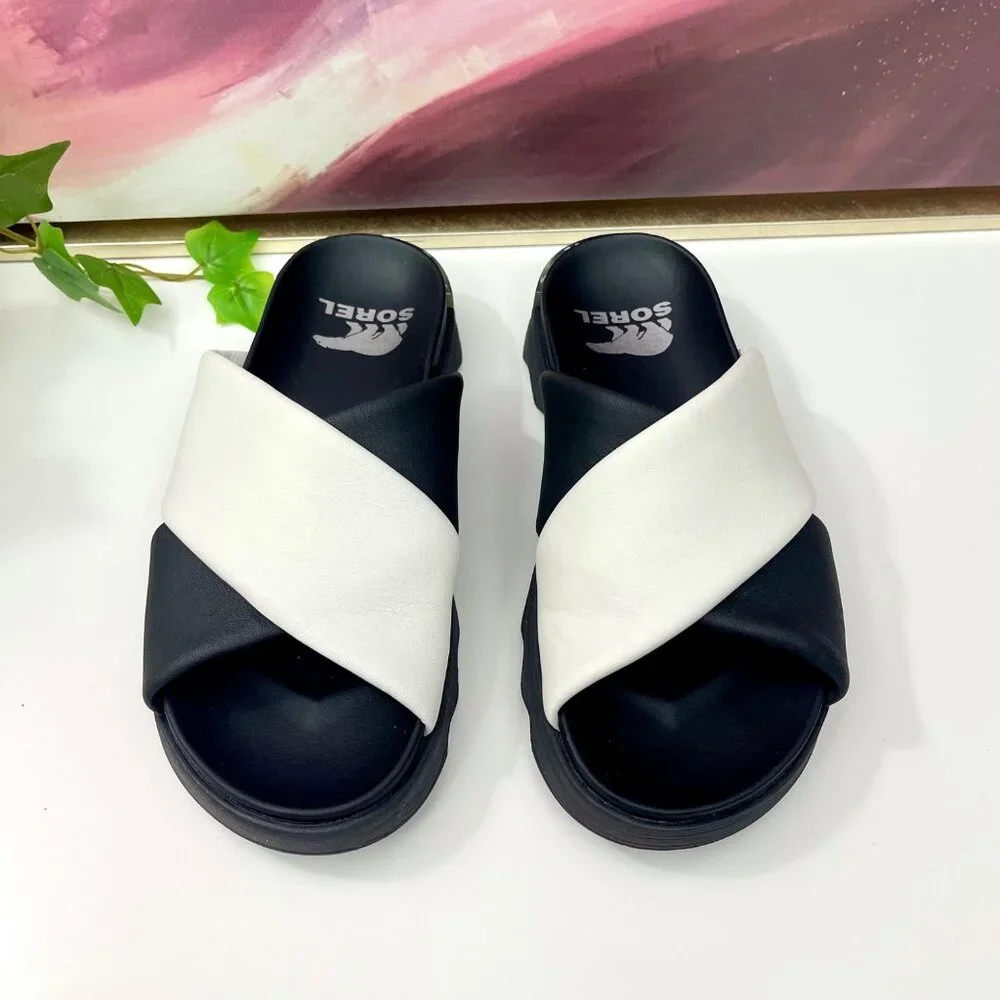 Sorel VIIBE Crisscross‎ Slide Sandal in Black & White Size 6.5
